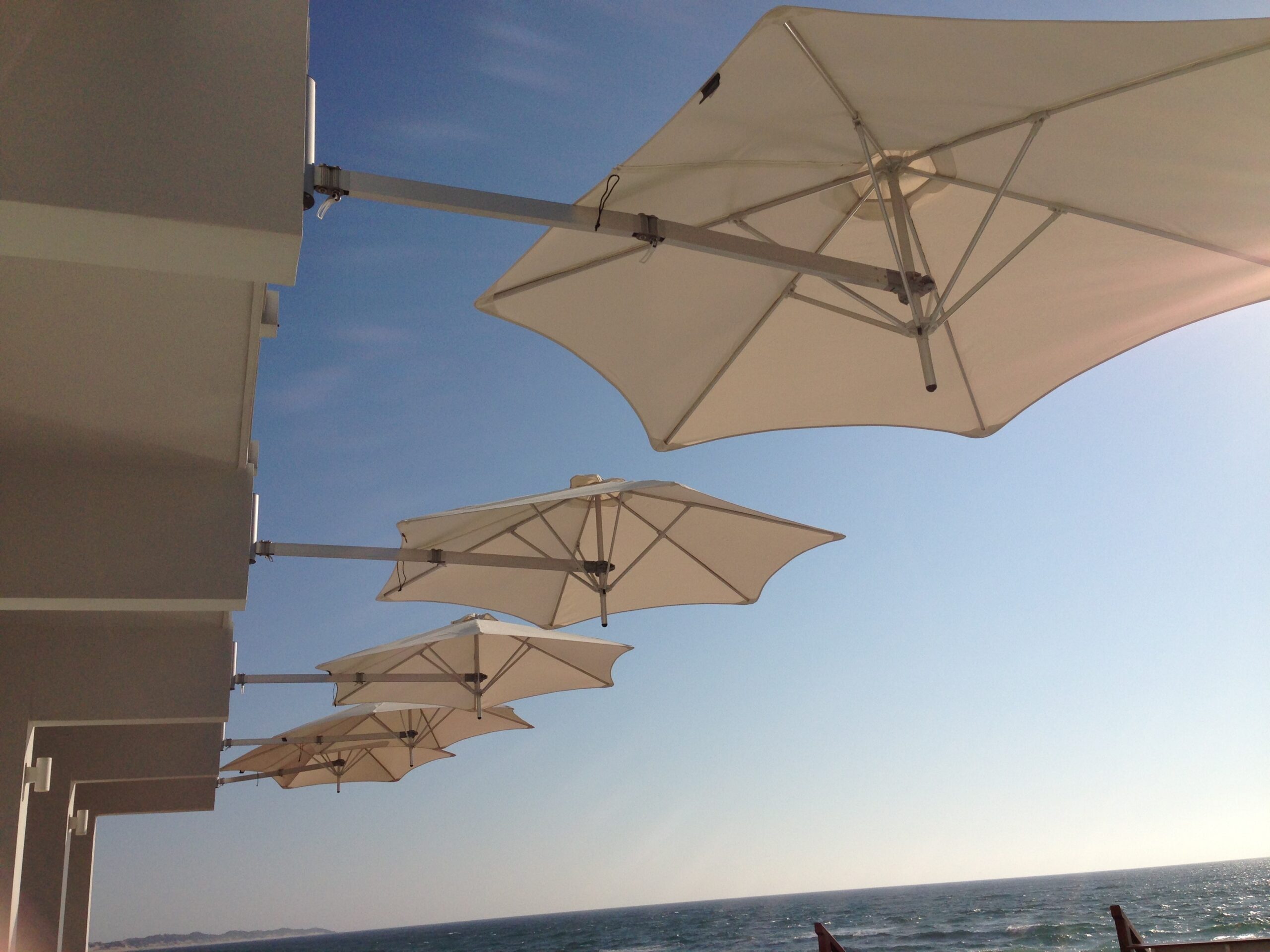 Wall mounted parasol Paraflex Hotel resort tofo mar SA HR