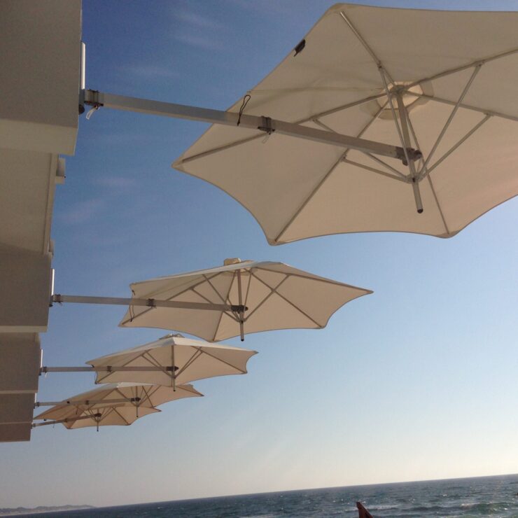 Wall mounted parasol Paraflex Hotel resort tofo mar SA HR